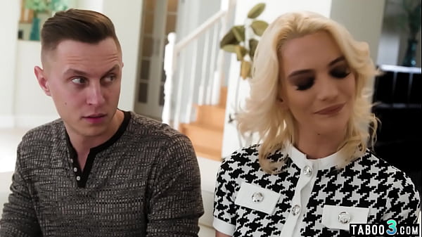 Dude fucking his wife Kenna James in front of MILF stepmom Dee Williams