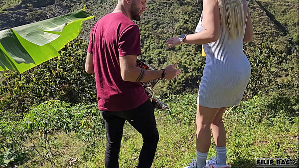 Fucking at the forest with the amazing kourtney love