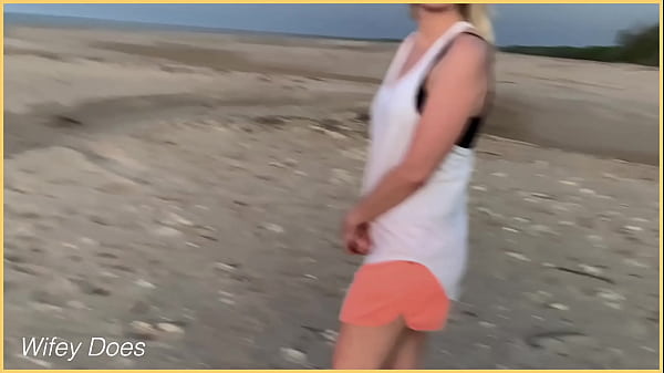 Wifey Flashing tits at the sunset