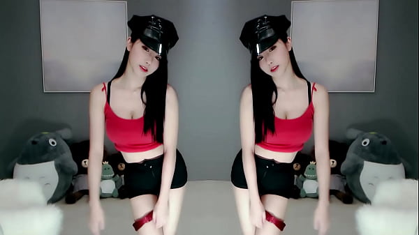 Hentailegend - Gái Trung Quốc nhảy chịch trên biển
