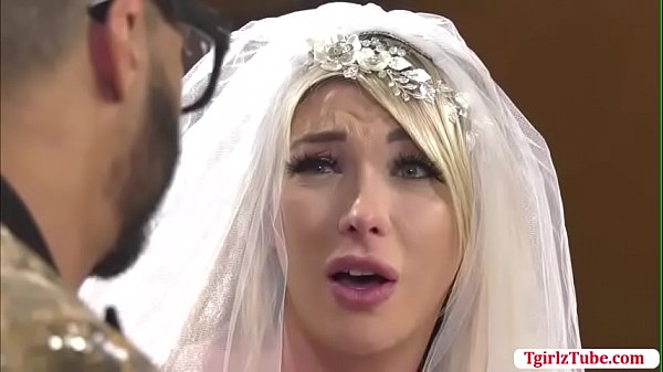 Dude enjoys sucking TS Aubrey shecock