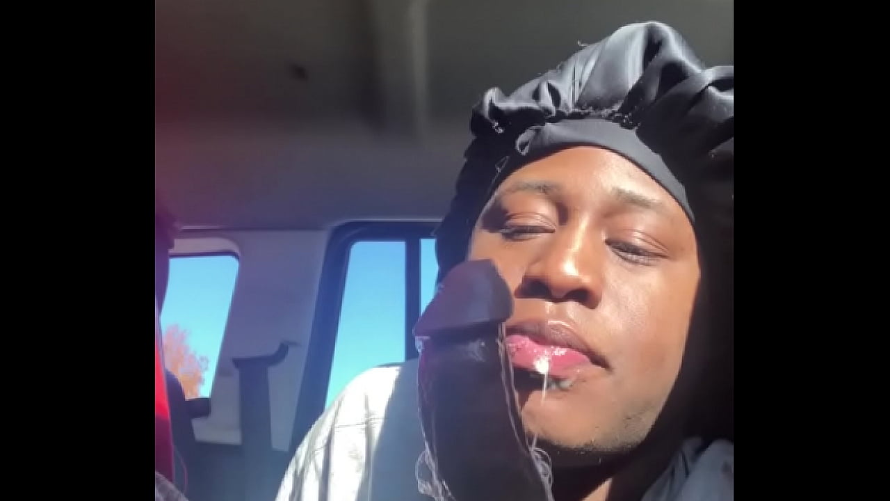 Estoy tragando Dick lento, profundo y bueno.
                    transsexual bbc cum in mouth muchos negros