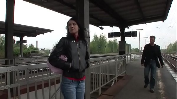 Download Video - Angequatscht und abgeschleppt&period; das kannst Du auch &excl;