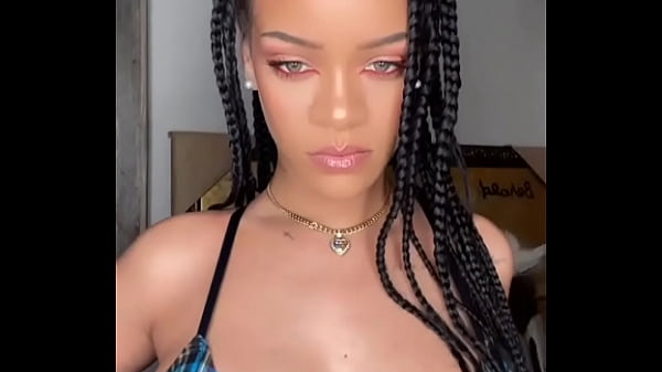 Rihanna bouncey tits