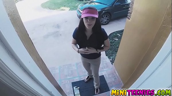 Kimber sucked meat cock for a few bucks