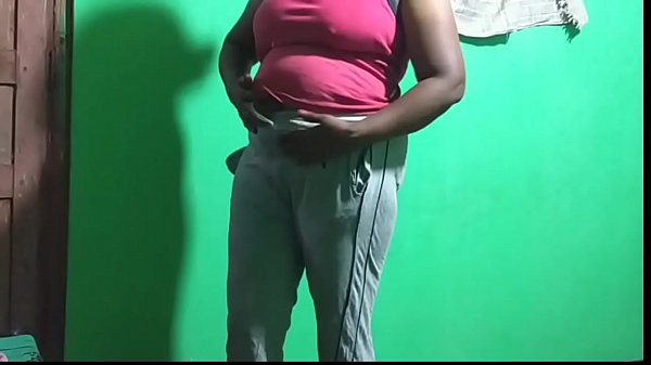 Exposé Gros Seins Bhabi Indien