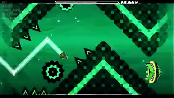 Я трахаюсь с геометрическим тире уровнем