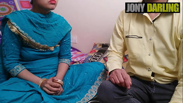 Download Video - Bete ne ki randi maa ki chudai&comma; Har roj gair mardo se chudwata hai apni maa ko Hindi Dirty Talk