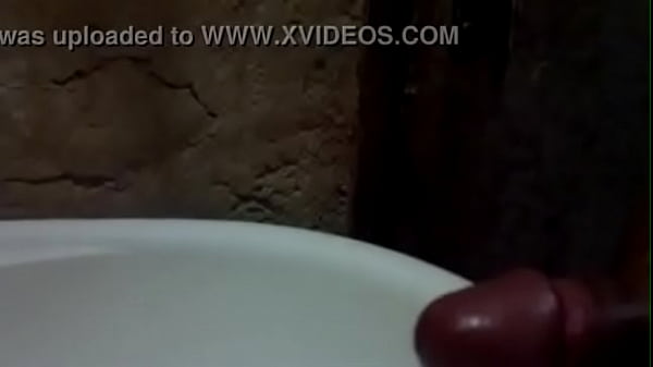 Olha só essa punheta que eu   gosta d...