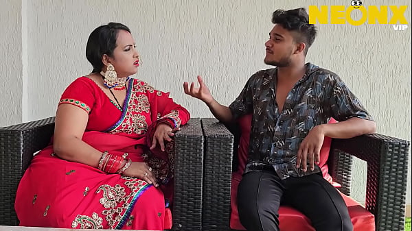 Desi beautiful wife seduced her boyfriend
