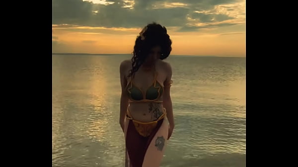 JigliDi - La princesa Leia te espera en la playa.