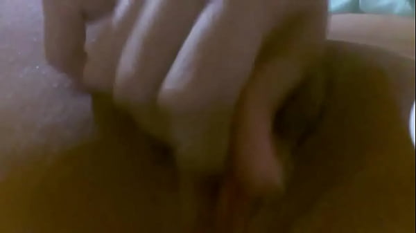 Download Video - Mi novia bella se masturba