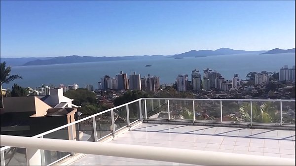 Dancing at the window to the neighbors' happiness