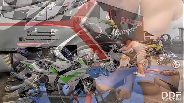 Bikers Make Her Wet