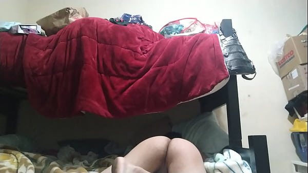 Mostrando mi culo de puto