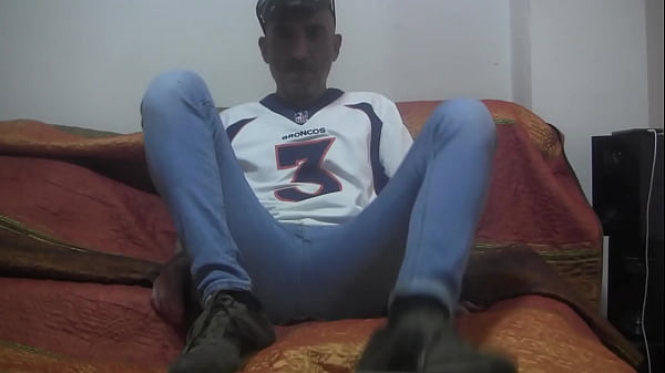 Fuck my neighbor's daughter while bathing in public bathroom (outside)