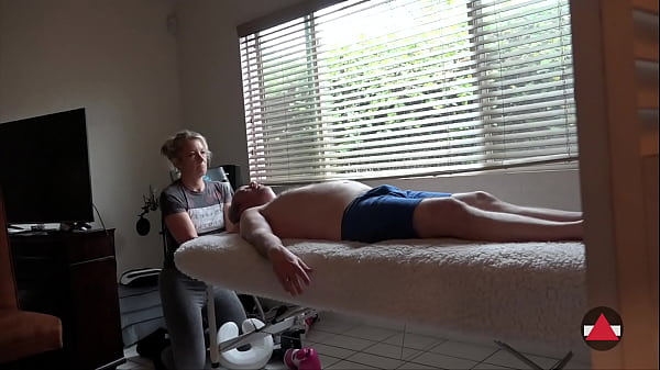 Doctor gets a massage