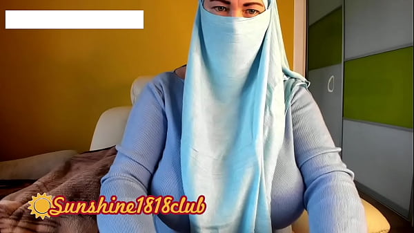 Saudi Arabi wife muslim in hijab with big boobs webcam show recorded November 13th