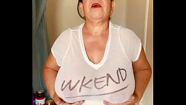濡れたおっぱい、ジューシーな乳首