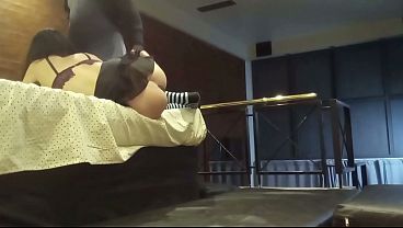 俺は彼女がうんこしたくなるまで彼女の尻を犯し、彼女はおならをする。