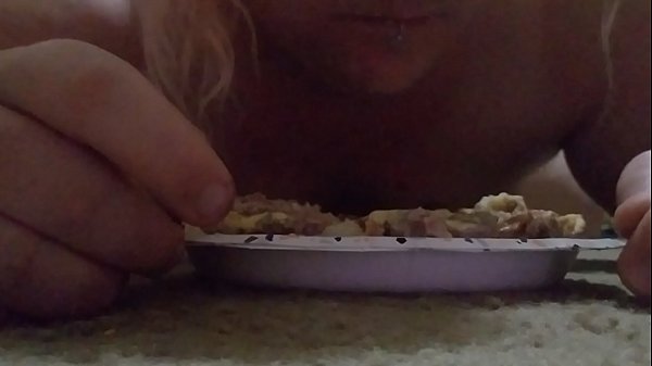 Download Video - Fat sissy pig eating a fucked and pissed on hamburger&period;