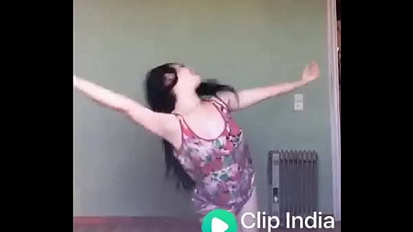 Sandra Hot dance from France