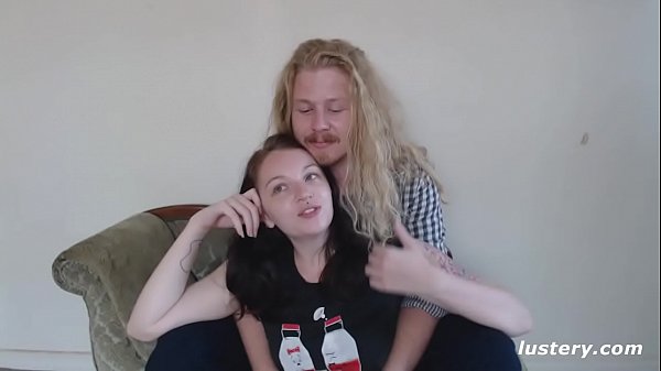 Lustery Submission #95: Bee & Mac - Sofa King Good