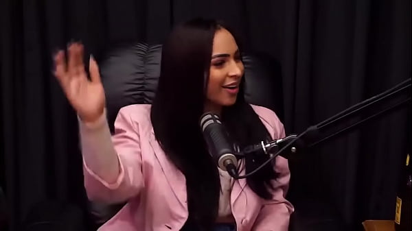 FAZER UM TRISAL E DAR UM CHIFRE DE BRINDE | Cortes do Prosa Guiada | #emmewhite #pocahontas #galego #prosaguiada