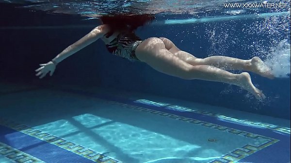 Diana Rius with hot tits touches her body underwater