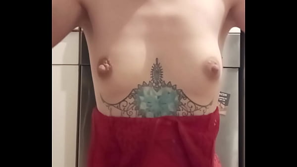 Bonjour mes coquins je vous offre le café