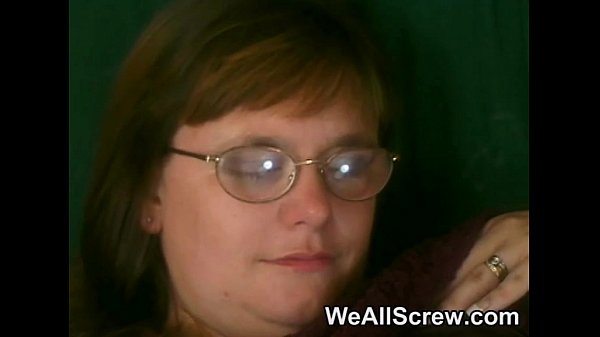 Fat woman with shaven vagina is fucked