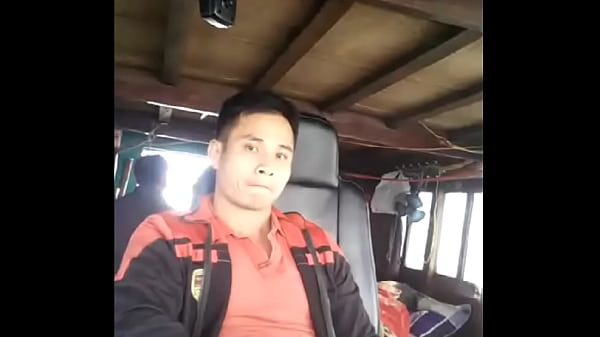 Download Video - &Dstrok;ẹp trai sục cặc to d&agrave;i tr&ecirc;n t&agrave;u biển