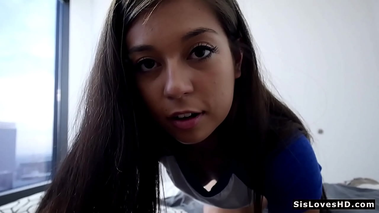 Walked Half-Naked Into Stepbro’s Room Just to Worship His Cock