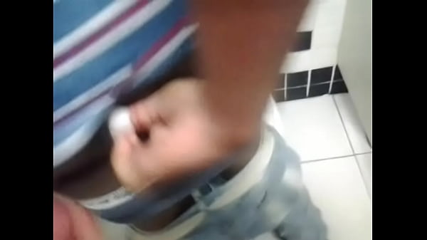 Comi a rabão do colega de trampo durante o almo...