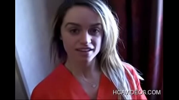 Escaped Prisoner Gives Blowjob in Handcuffs