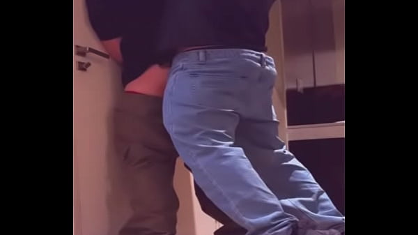 Download Video - follamos a escondidas en una fiesta el hetero y yo luego de muchos tragos