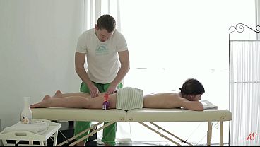Brunette gets Finger Fucked & Dicked by her Masseur