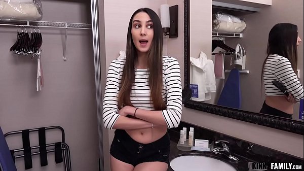 Kinky Family - Fucked stepsis Natalia Nix on family trip