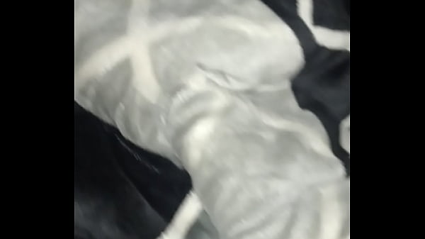 Night 4.- Lick sleepy feet