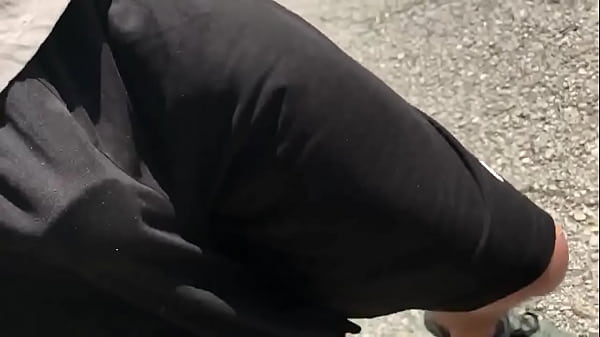 A passeiar o cao e elas olham