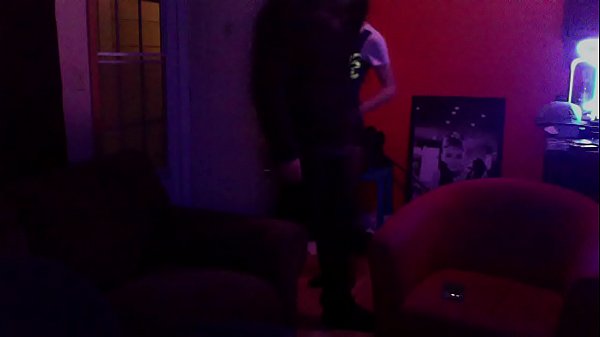 Download Video - Str8 delivery guy fucks cd