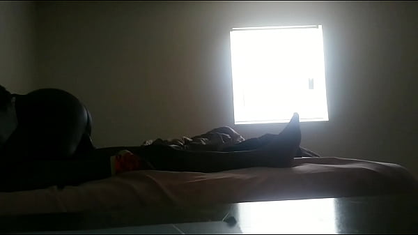 thumb nice ass ebony riding