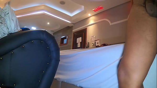 Fudendo a mulher do meu chefe . Ele sabe e deixa