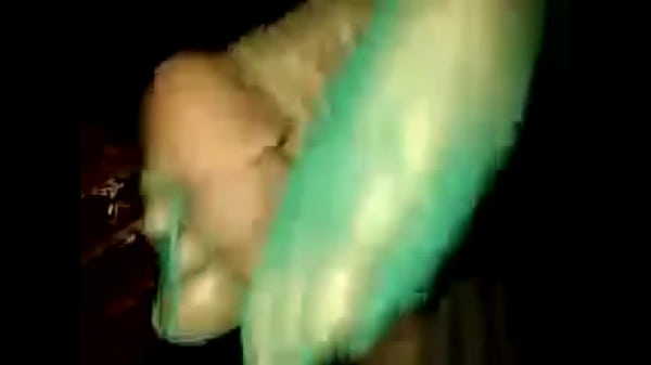 Ms. L.V gold toes green nylon footjob