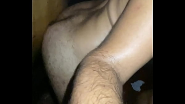 Fodendo na cabine do buraco da gl&oacute;ria - 02