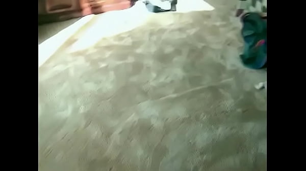 Download Video - Dương vật m&agrave;u &dstrok;en lớn x&acirc;m nhập b&eacute; g&aacute;i