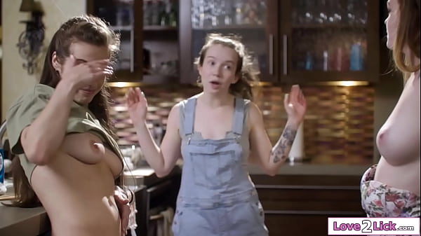 I lick the plumbers apprentice her pussy