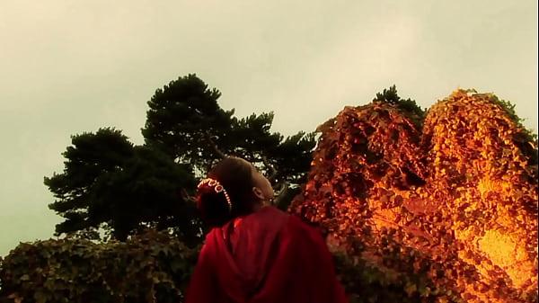 Skank Tunnel Kaia Kane