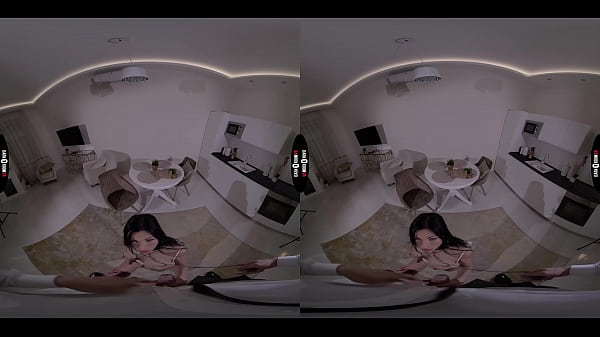 DARK ROOM VR - Good-Hearted Girl