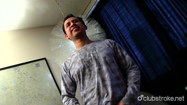 Download Video - Amateur Straight Guy Juan Masturbating